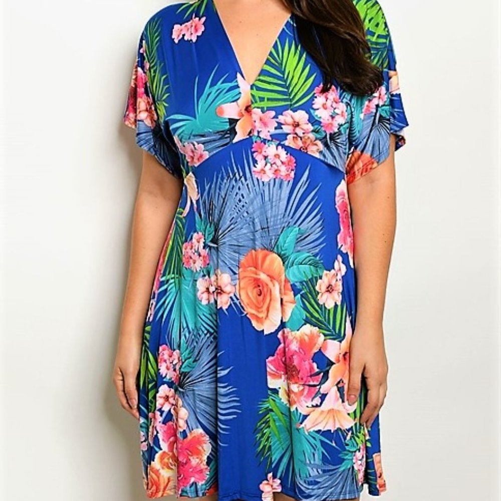 Plus Size V-Neck Floral Flare Short Dress